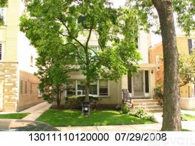 Main picture of 6221 N Whipple St