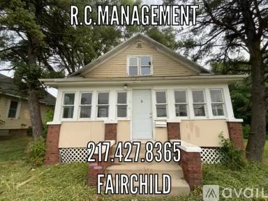 Main picture of 1519 E Fairchild St