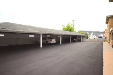 Main picture of 751 Mount Curve Blvd