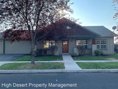 Main picture of 61208 Brookhollow Dr
