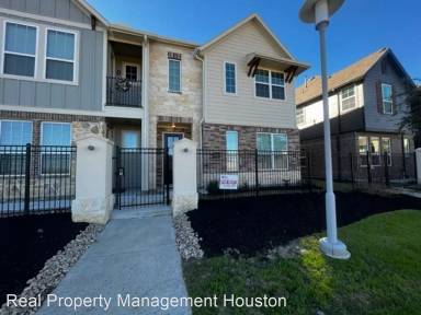 Main picture of 9447 Town Lake Pkwy