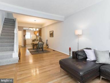 Main picture of 24 N Linwood Ave