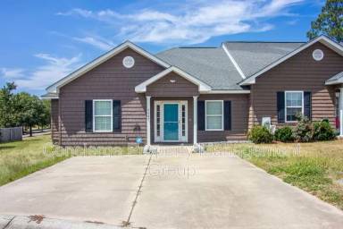 Main picture of 6087 Village West Ln