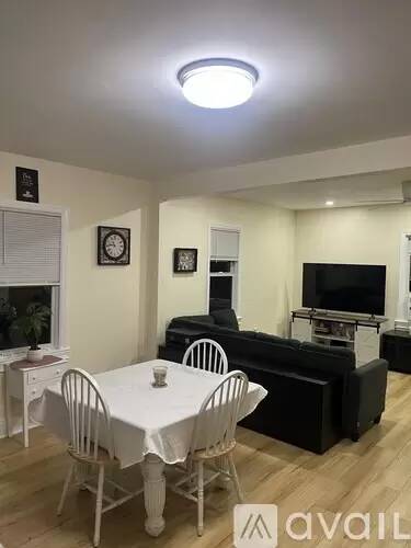 Main picture of 763 Valley Rd