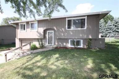 Main picture of 7790 Greenleaf Dr