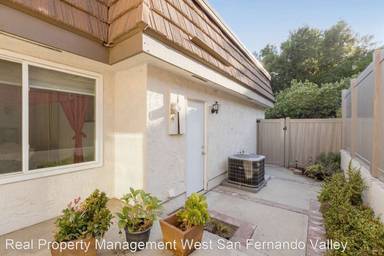 Main picture of 10531 Larwin Ave