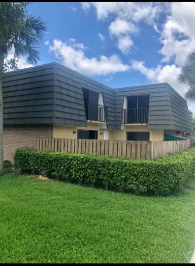 Main picture of Heritage Village of Palm Beach Lakes