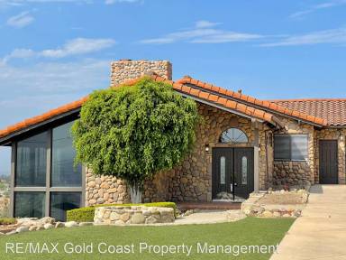 Main picture of 55 Santa Cruz Way