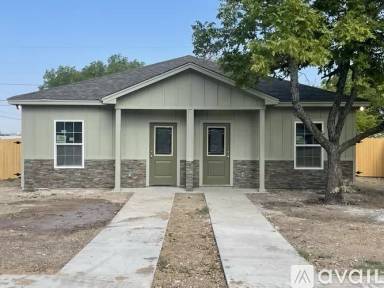 Main picture of 1016 S 51st St