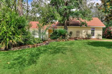 Main picture of 230 Ronstadt Dr