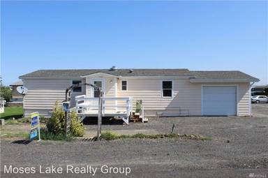 Main picture of 7200 Bayview Ave