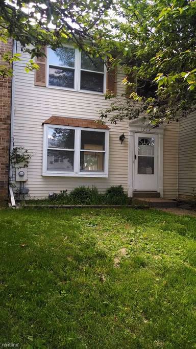 Main picture of 1711 Country Ct