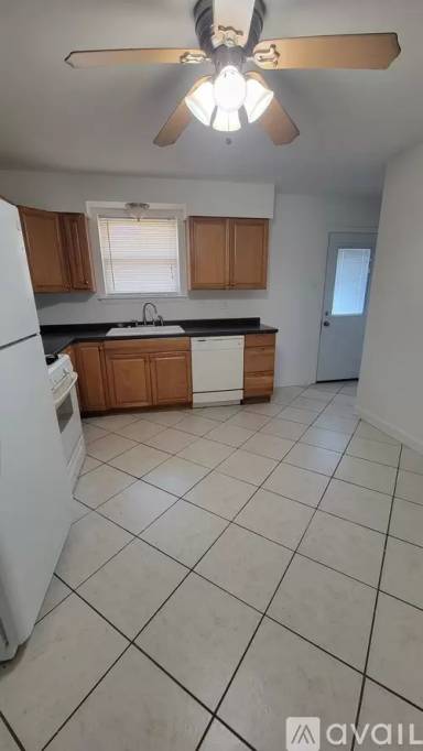Main picture of 517 Gassen St