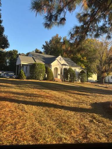 Main picture of 1012 N Salisbury Ave