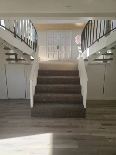 Main picture of 8530 S Susan Cir