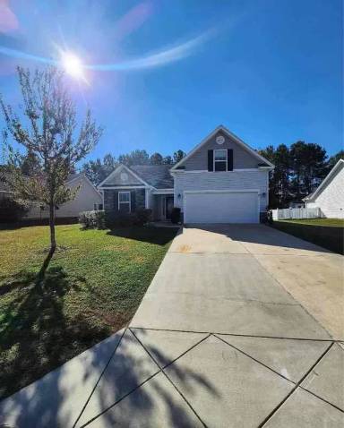 Main picture of 215 Leadoff Dr