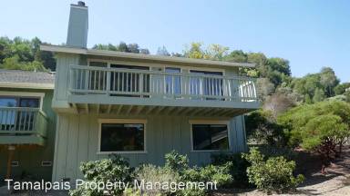 Main picture of 18 Laurel Dr