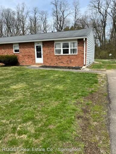 Main picture of 3317 Upper Valley Pike