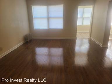 Main picture of 6932 S Jeffery Blvd