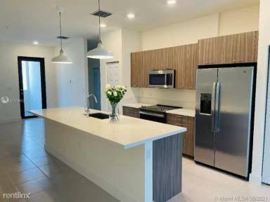 Main picture of 8005 NW 104th Ave