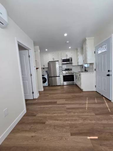 Main picture of 5047 Adenmoor Ave