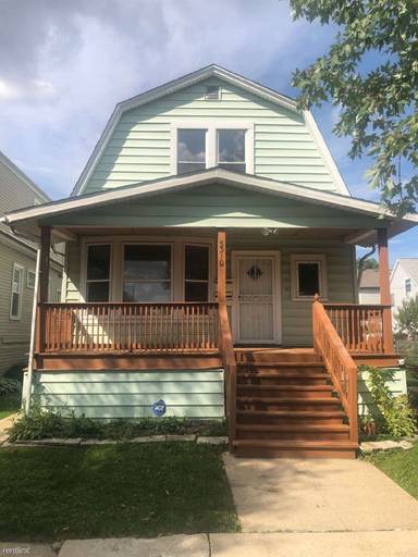 Main picture of 5310 W Waveland Ave