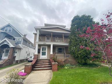 Main picture of 15310 Lydian Ave