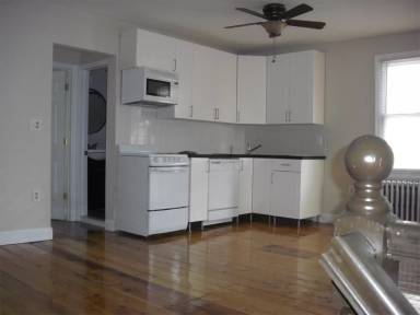 Main picture of 260 Winfield Ave