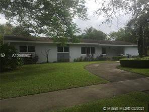 Main picture of 10740 SW 120th St