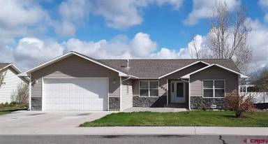 Main picture of 2825 Glen Oak Dr