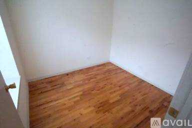 Main picture of 1311 W Leland Ave