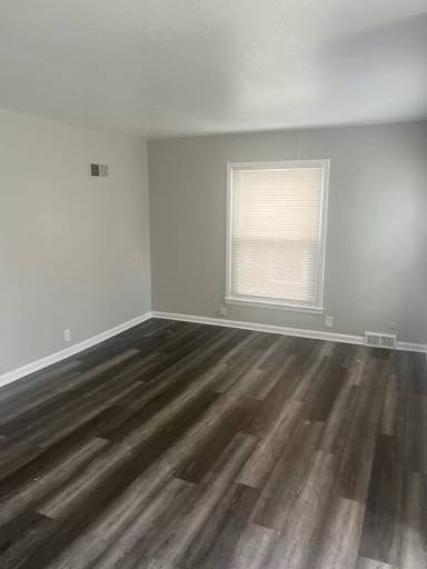 Main picture of 2303 W Olive St