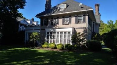Main picture of 1210 East Ave