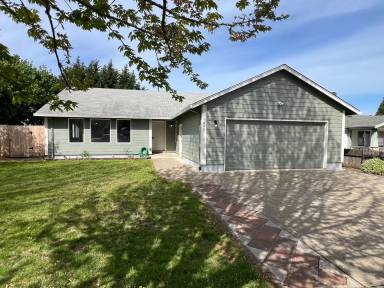 Main picture of 485 SE Dance Dr