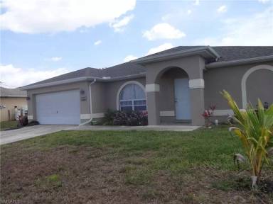 Main picture of 1227 NE 12th Pl