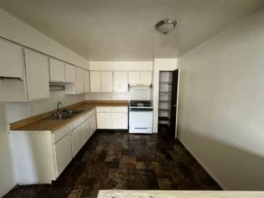 Main picture of 8950 N 97th St