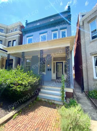 Main picture of 1833 W Grace St