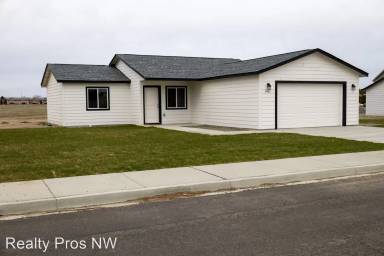 Main picture of 196 E Montmorency Blvd