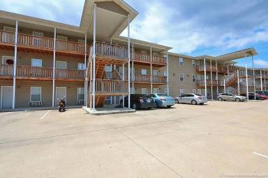 Main picture of 547 Olive St