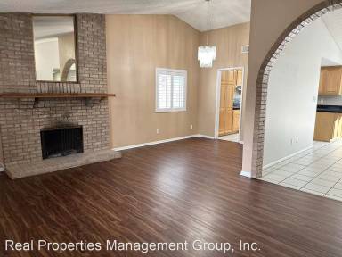 Main picture of 1661 Papaya Ct