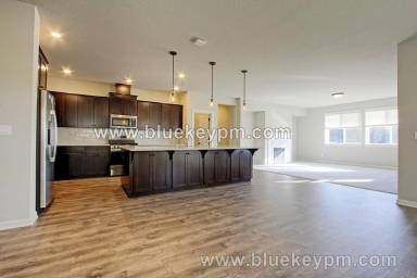 Main picture of 17409 NE 78th Way