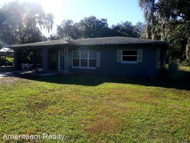 Main picture of 32007 Bluegill Dr