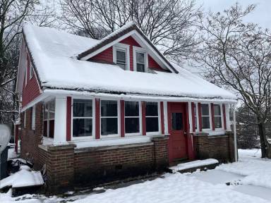 Main picture of 1366 Superior Ave
