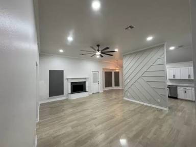Main picture of 9411 Crooked Creek Dr
