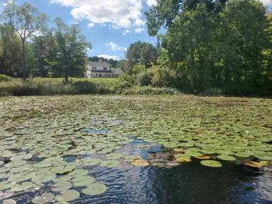 Main picture of 8400 Clear Lake Rd