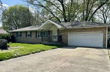 Main picture of 4736 S Main St