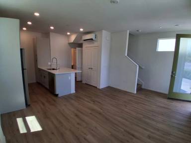 Main picture of 2058 N Highland Ave