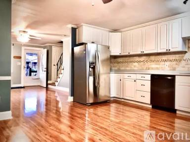 Main picture of 7808 Saint Boniface Ln