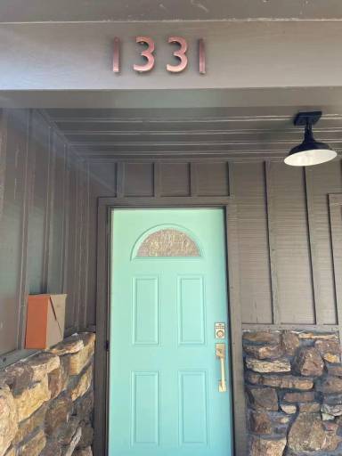 Main picture of 1331 S West Ave