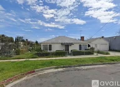Main picture of 1040 Waterloo St